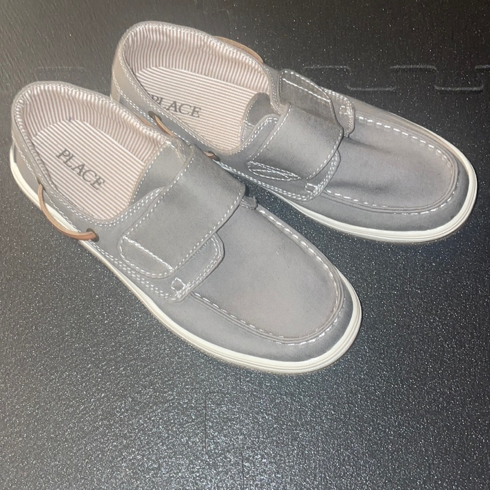 Boys boat shoes